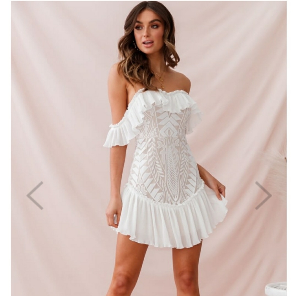 Selfie Leslie white off shoulder ruffle lace dress